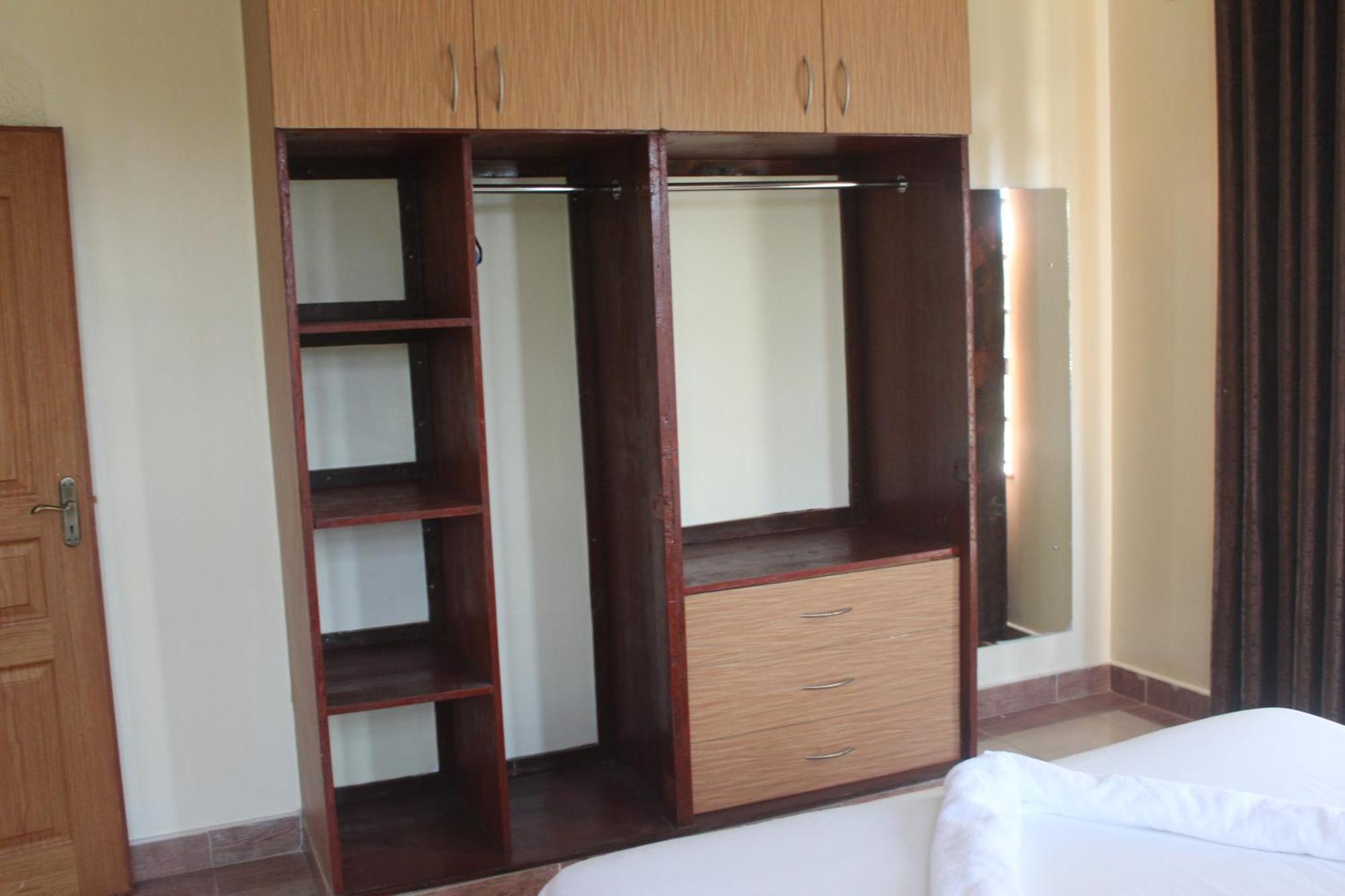 Eshborns House - Near Jomo Kenyatta International Airport And Sgr With Shuttle Services Syokimau Luaran gambar